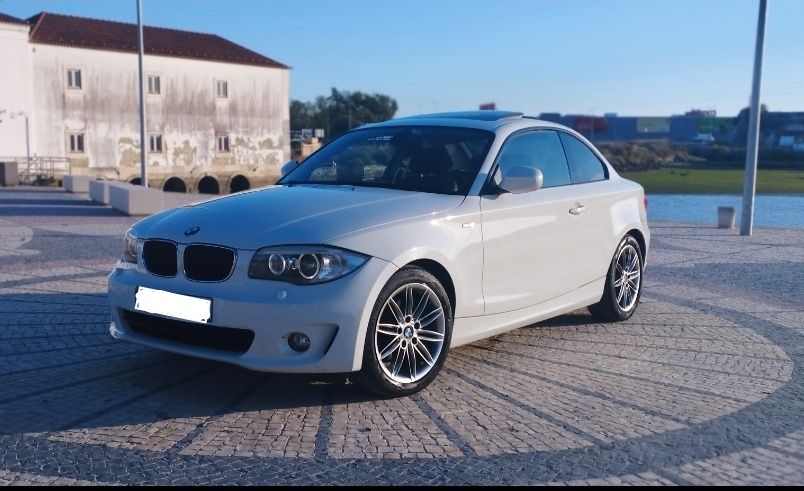 BMW E82 de 2012 só 160 mil klm