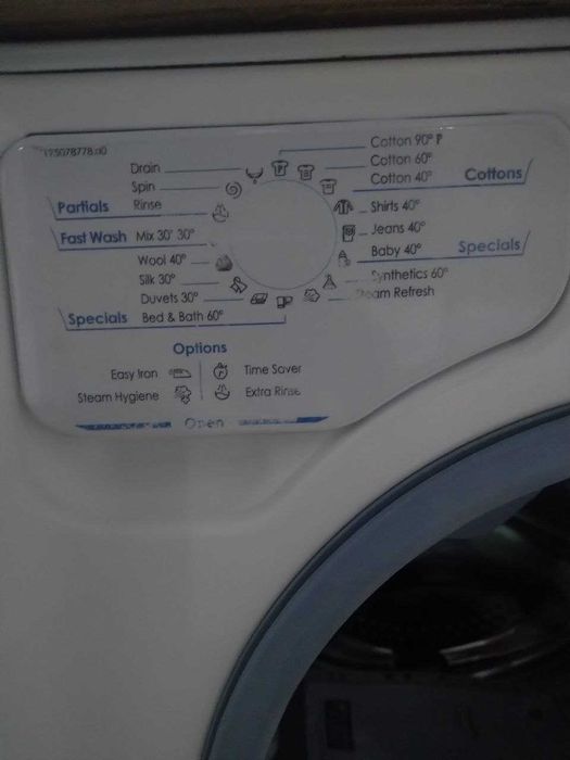 Пральна машина Ariston AQ9D, з великим завантаженням - 9 кг/1200 об