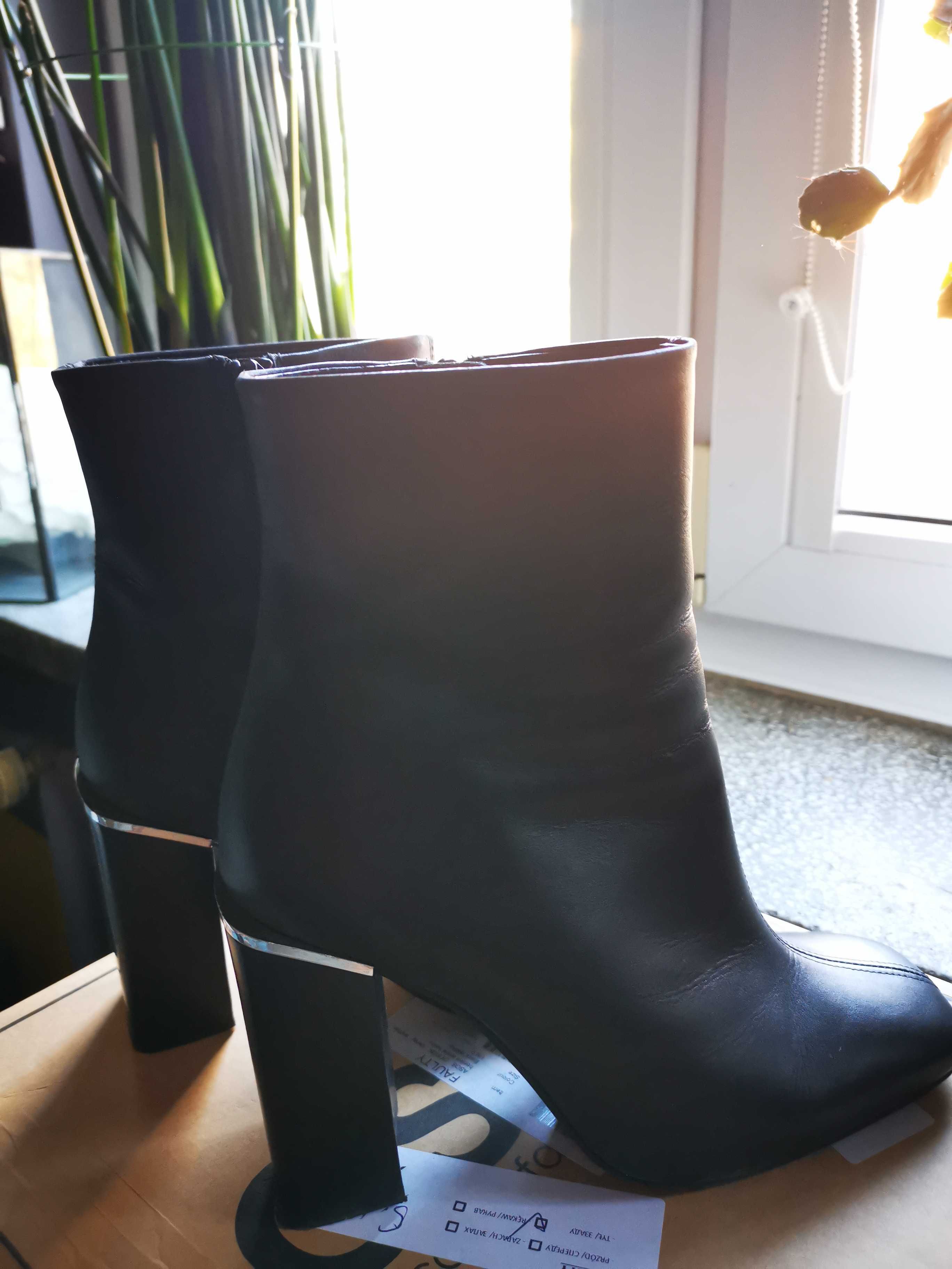 Asos skórzane botki na obcasie