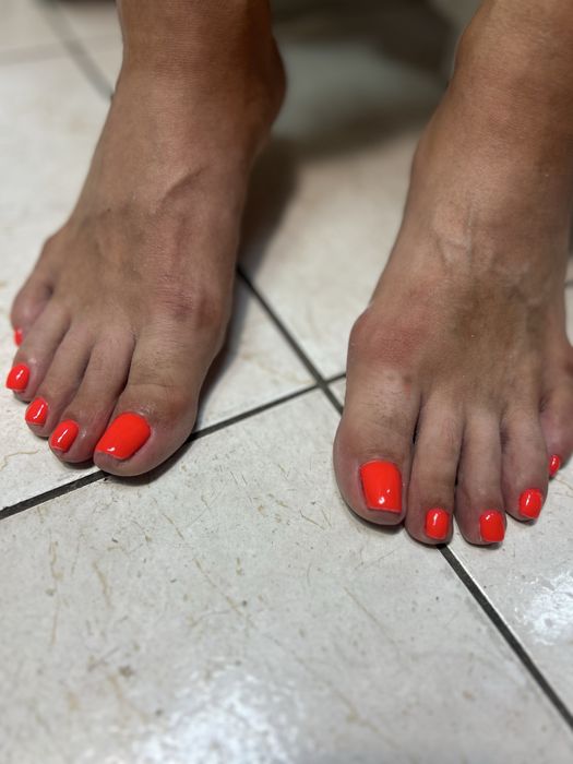 Манікюр/педикюр Новобіличі Академ Салон 600 грн