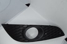 Astra H III LIFT 07-12 kratka zderzaka przód zaślepka halogenu prawa