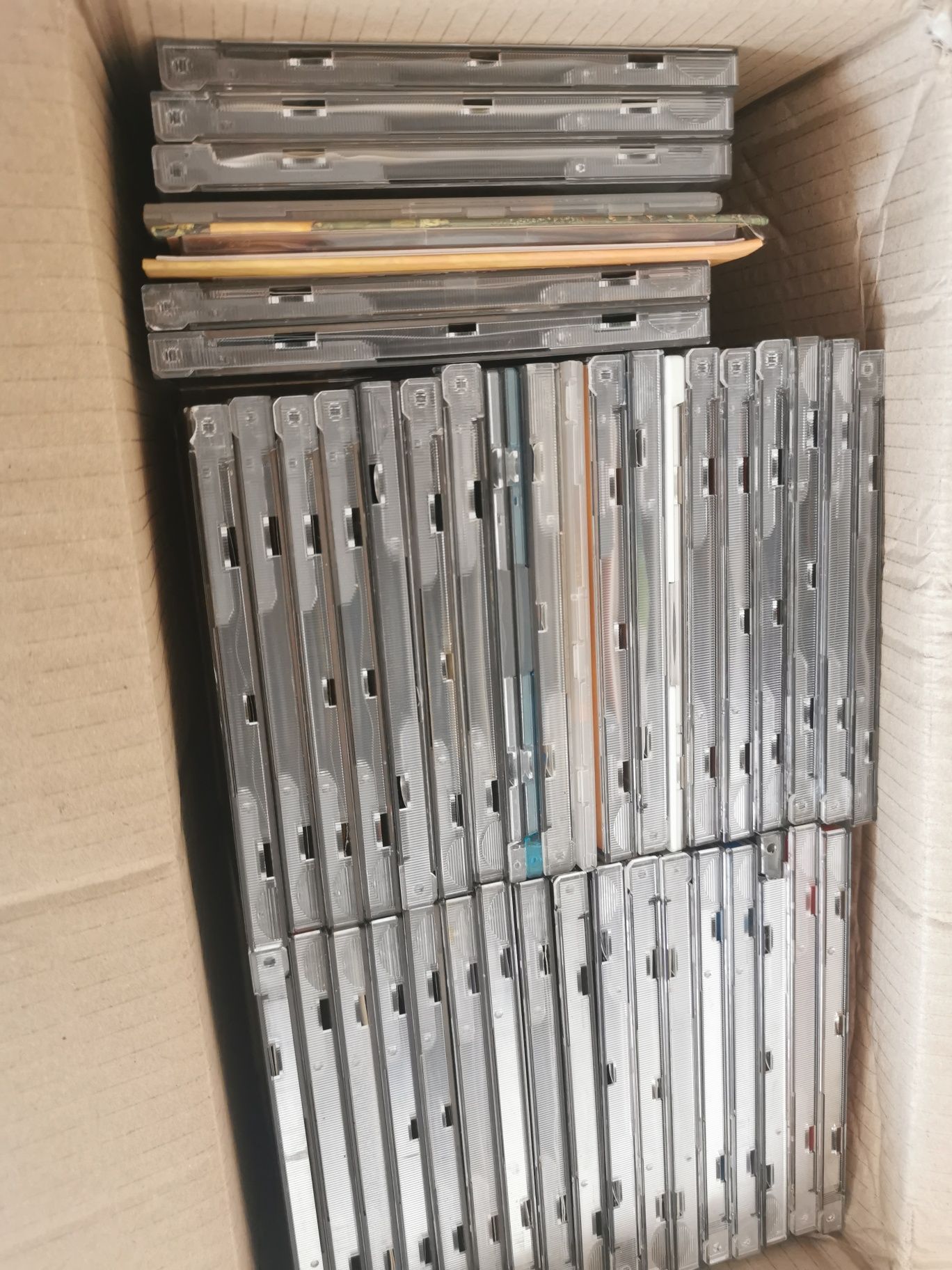 CDS de música e suporte