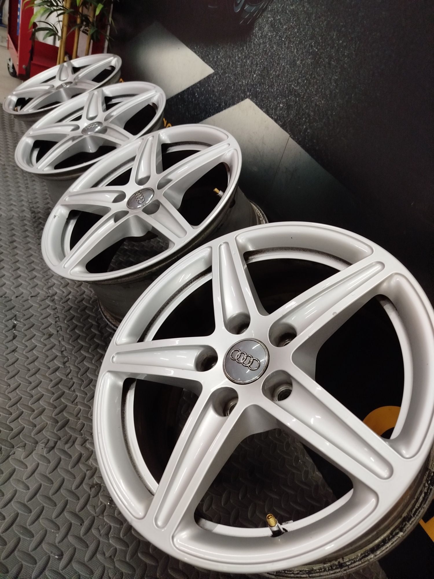 Jantes 16'' originais Audi 5×112