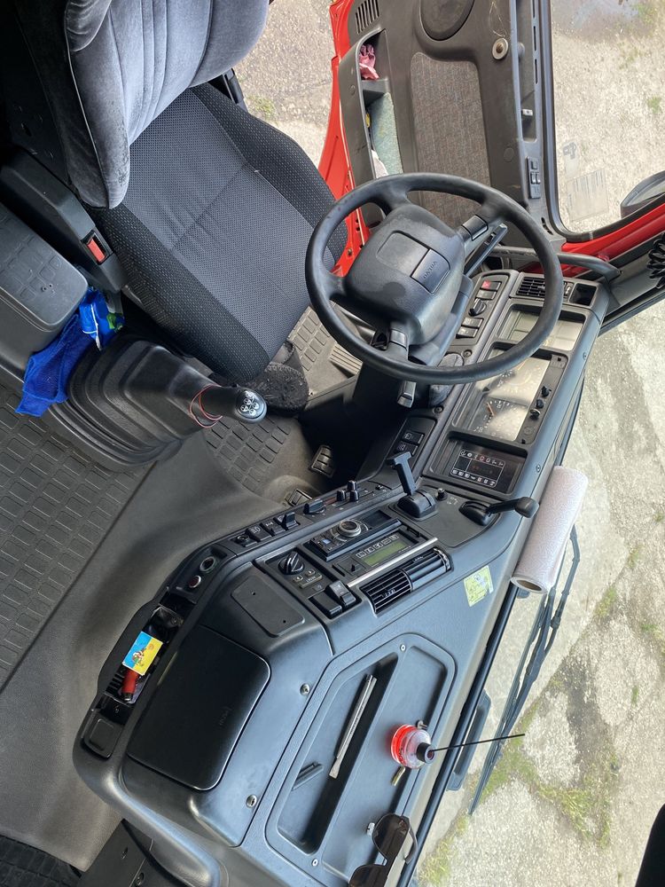 Продам VOLVO FH 12  420