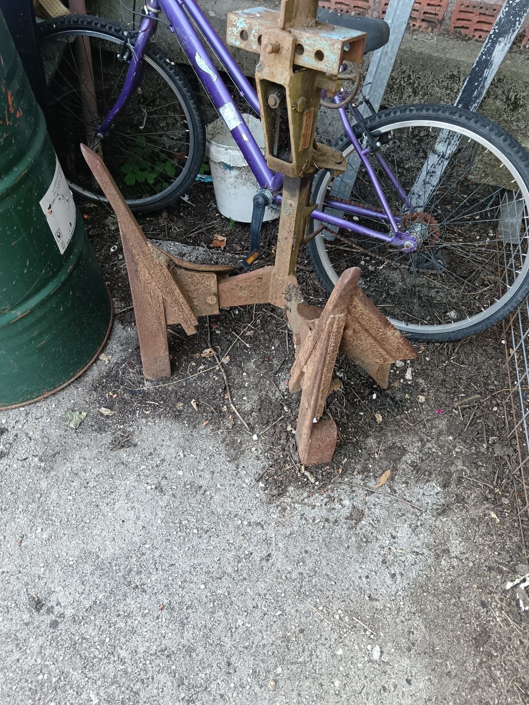Motocultivador impecável