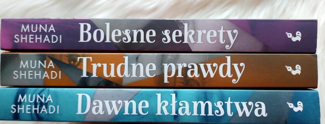 Trylogia: Dawne kłamstwa, Trudne prawdy, Bolesne sekrety, Shehadi Muna