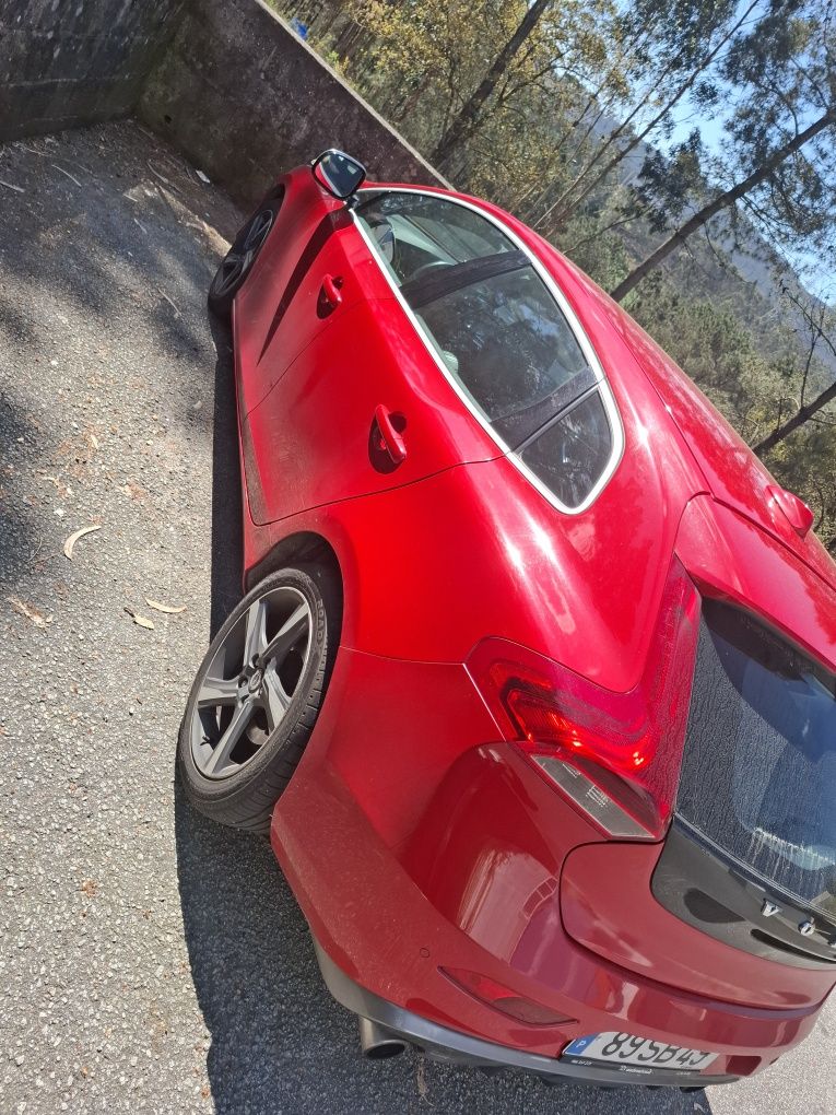 Volvo V40 R-disegn