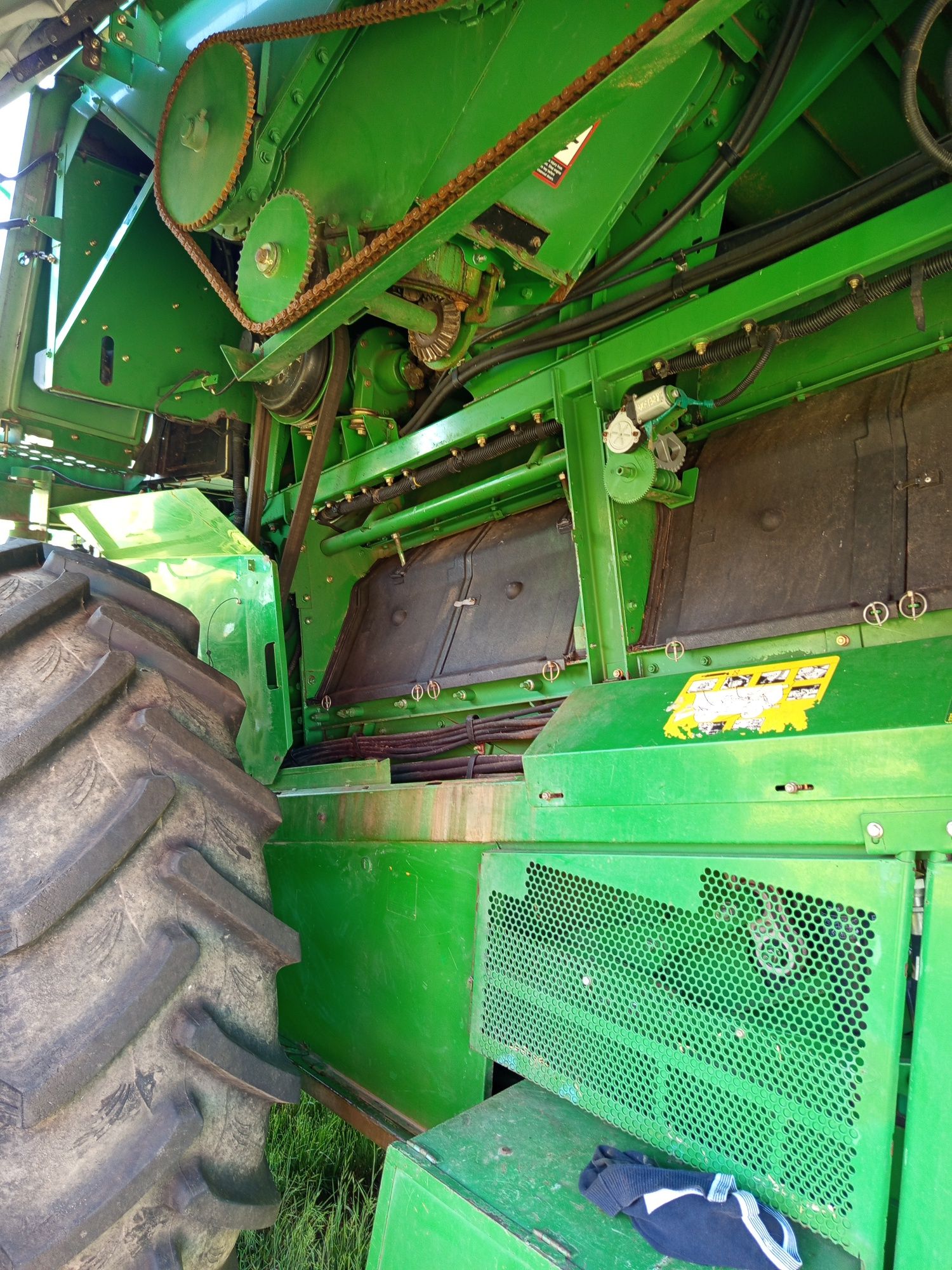 Зернозбиральний комбайн John Deere 9770