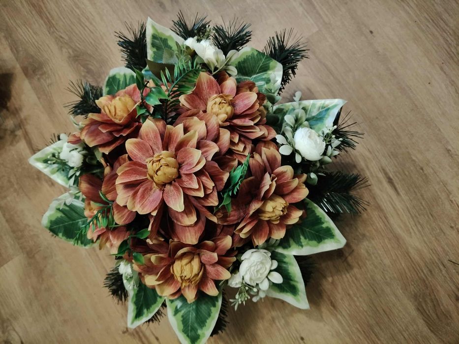 Wiązanki i komplety nagrobne