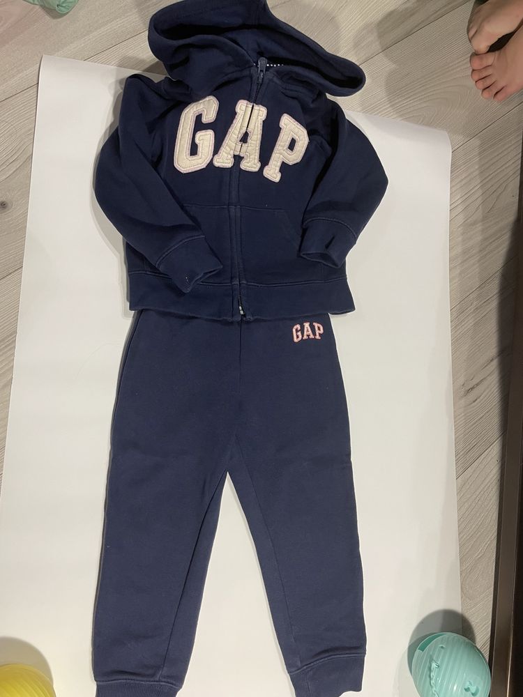 Спортивний костюм Gap