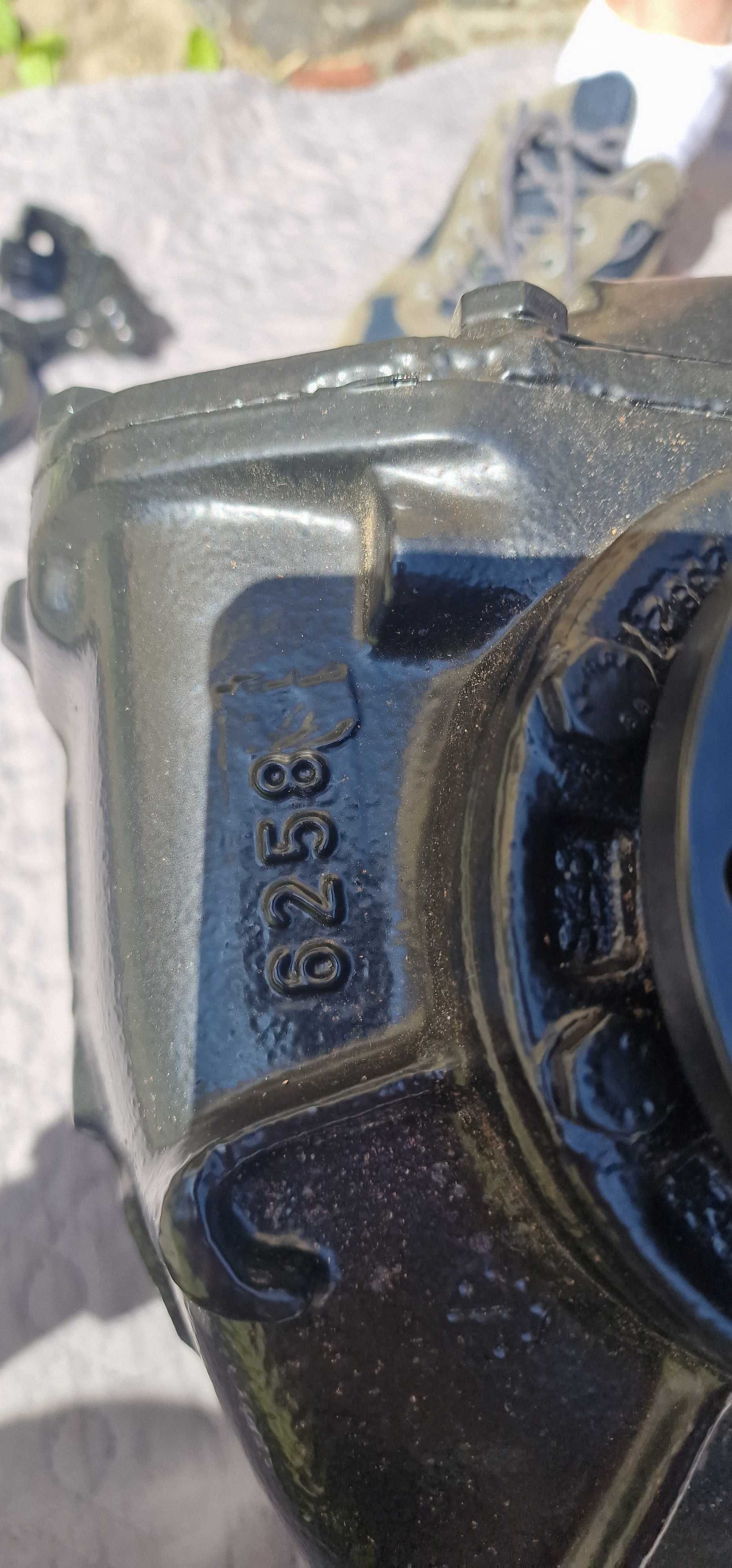 Zawieszenie tył bmw e32 belka tył zaciski
