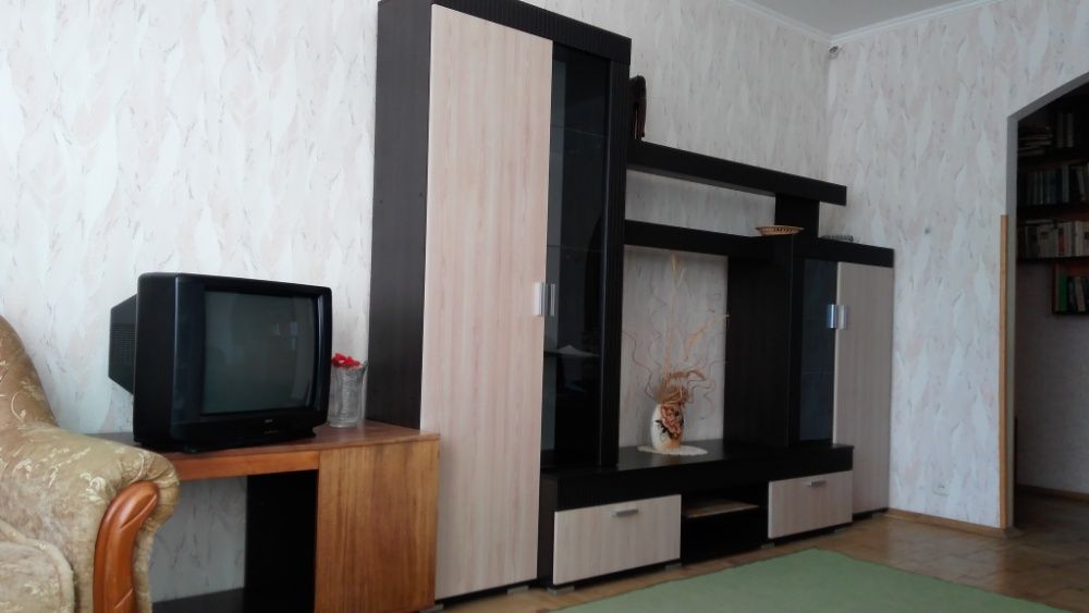 Виноградарь 3 к. кв.  Гречка (Виговського) 11 а.подобово Кондиціонер