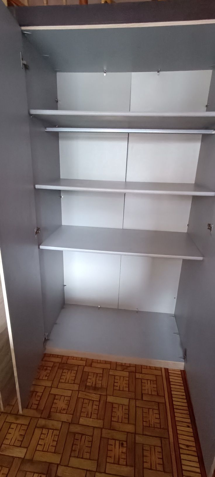 Szafa meble pokojowe komoda