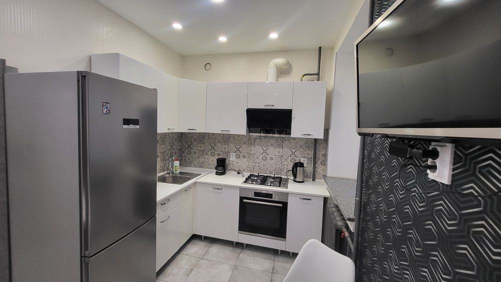 Подобово 1 кімнатна квартира в центрі міста