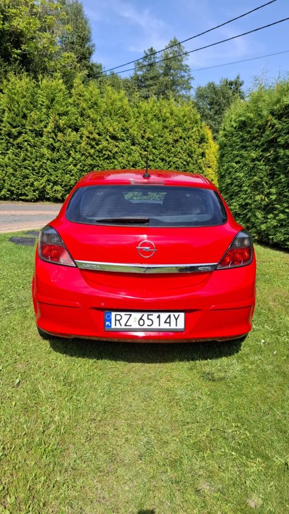 Opel astra h GTC