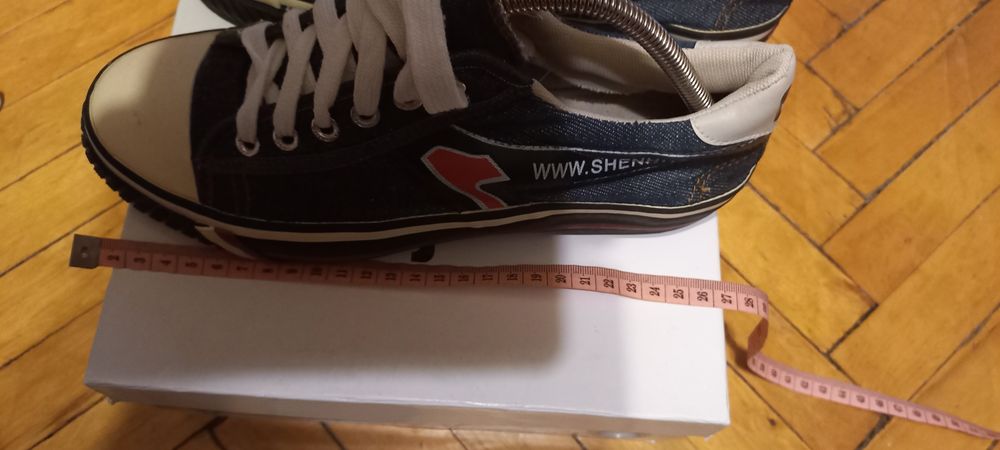 Кеды  По стельке 25см.