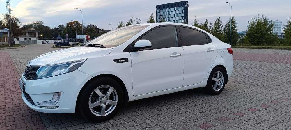 Kia Rio 2013г Автомат