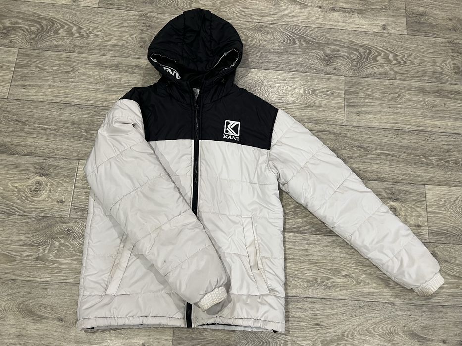 Белая куртка Карл Кани