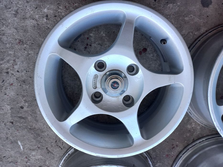 Alufelgi R14 4x114.3 et38 Toyota Nissan