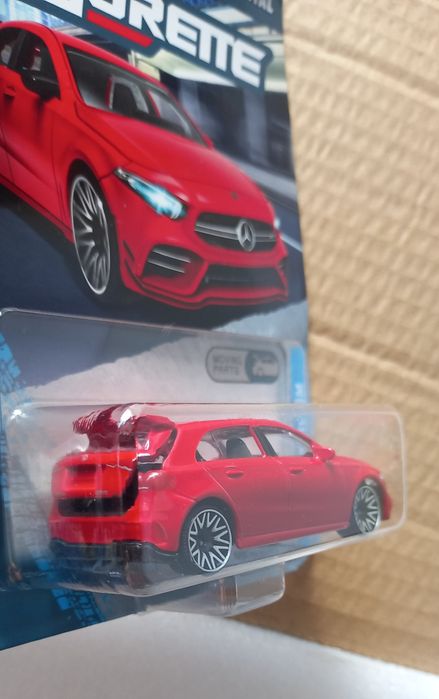 Mercedes-amg A35 majorette