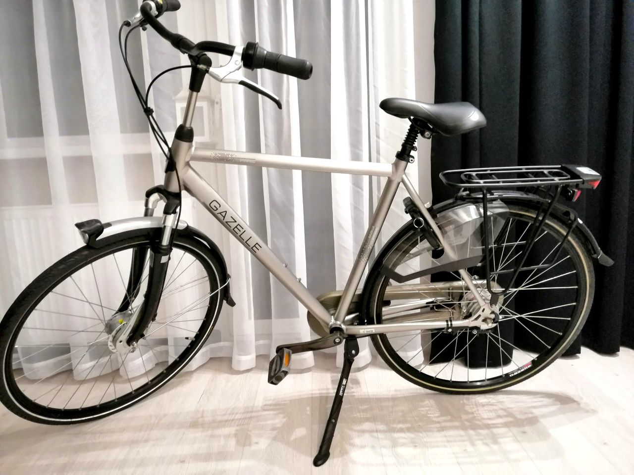 Gazelle Paris C7+