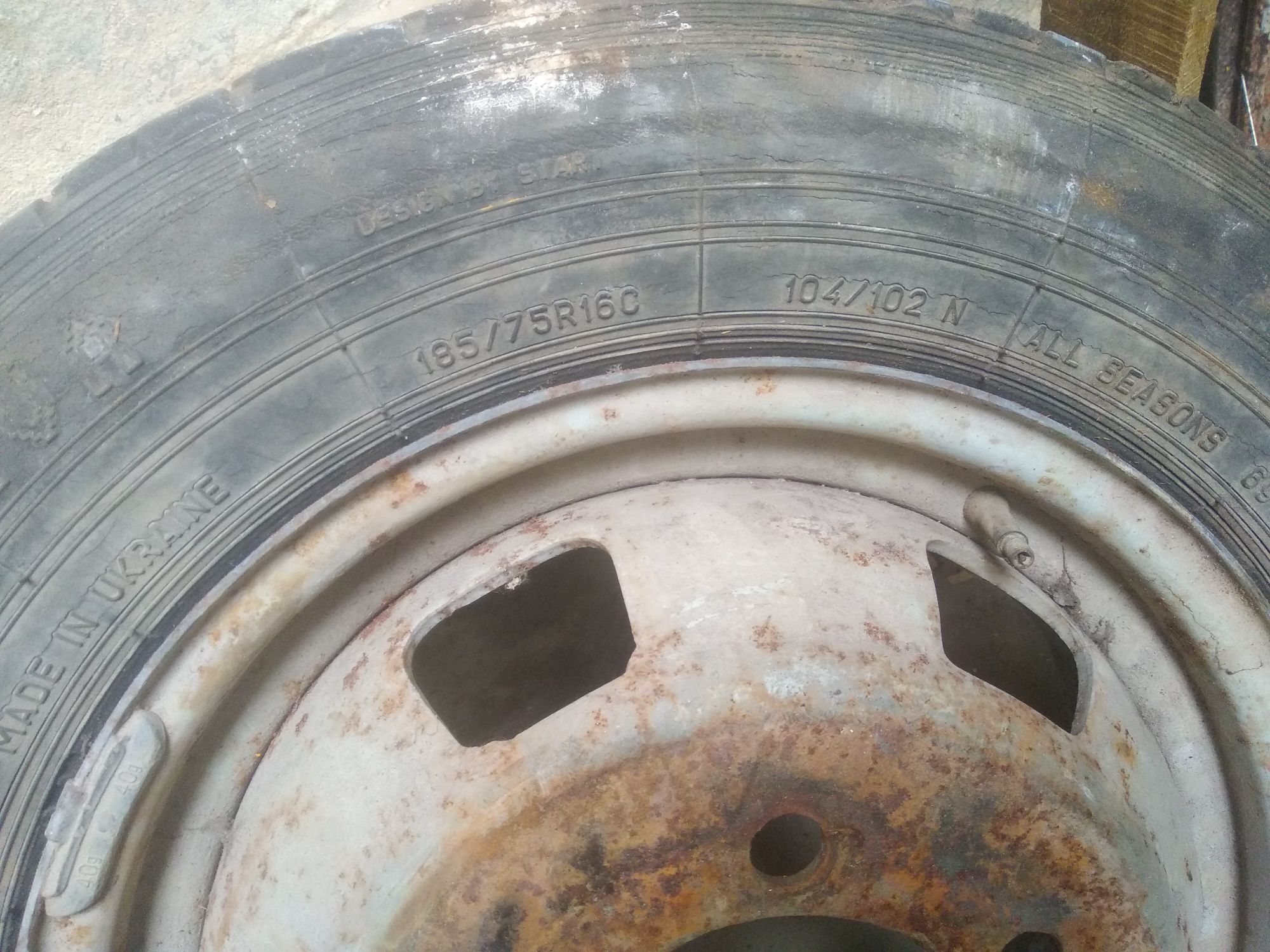 Диски шини 165/75 r16 бу до тата еталон Богдан