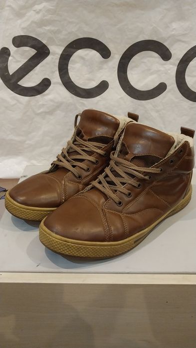 Продам мужские зимние кроссовки  - сникерсы  Remonte