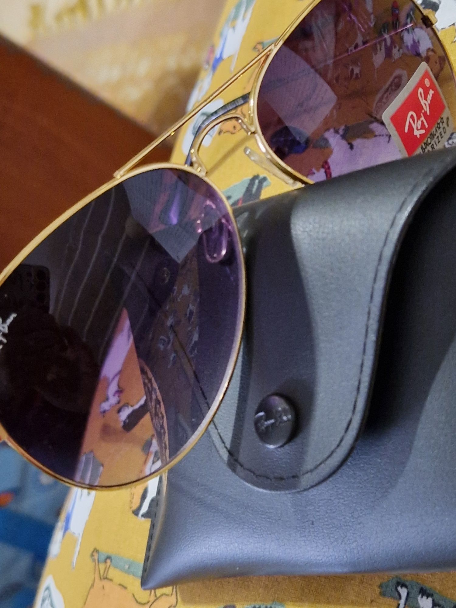 Ray-Ban originais.