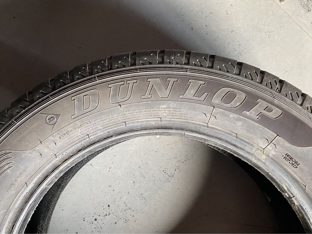 Літня резина шини 215/60R17C DUNLOP