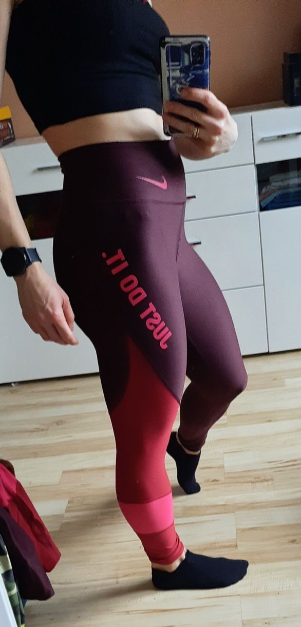 Brązowe legginsy nike xs