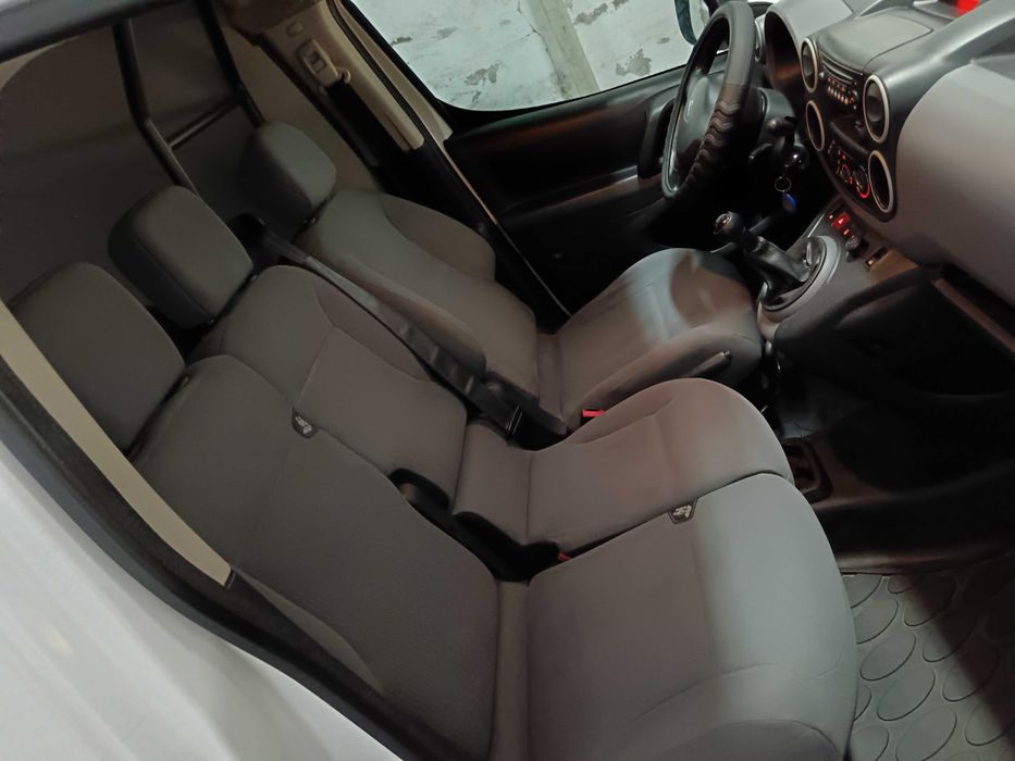 Peugeot partner 3 L 1.6 HDI A/C 2015