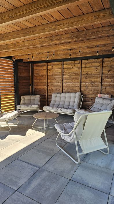 Drewniana altana ogrodowa, nowoczesna altana, pergola, zadaszenie