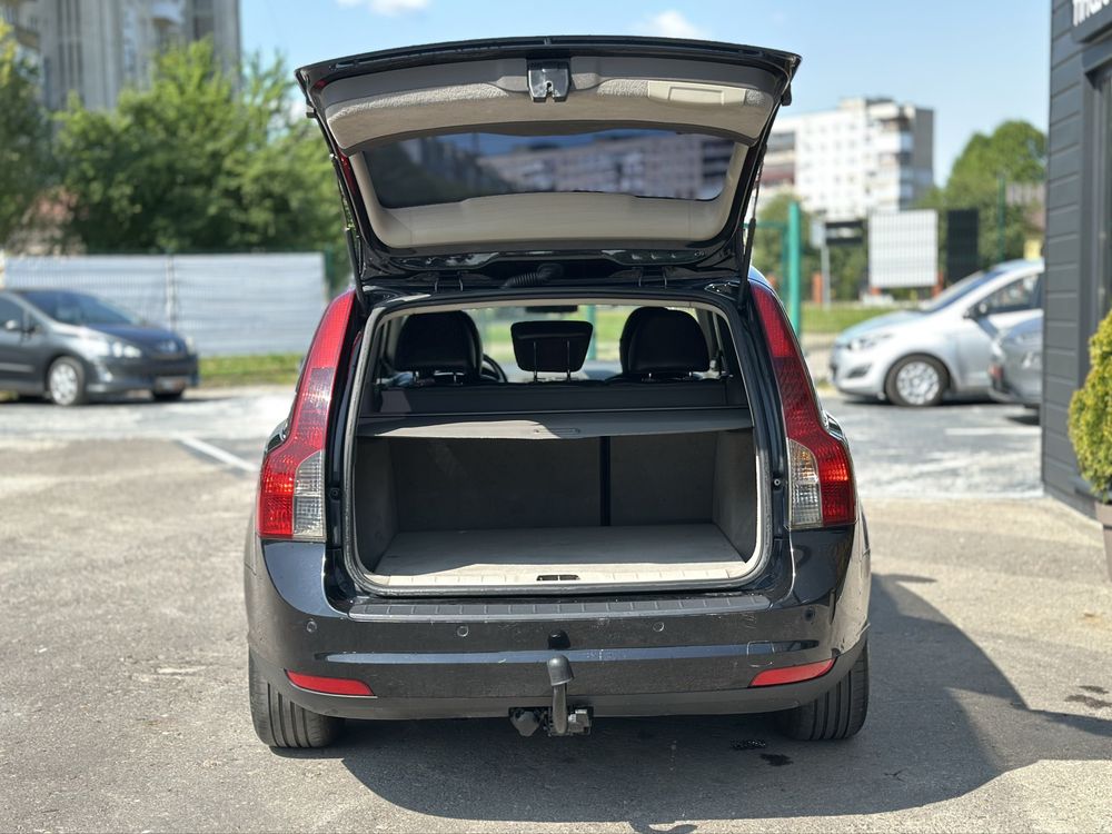 VOLVO V50 2007 року, 2.0 дизель, механіка, передній привід.