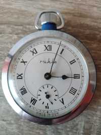 Zegarek Ruhla prawdopodobnie lata 80. ubiegłego wieku.