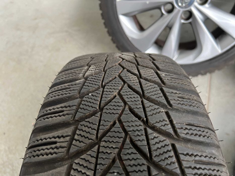 Koła felgi Toyota Auris II 7J ET50 17" 5x114,3