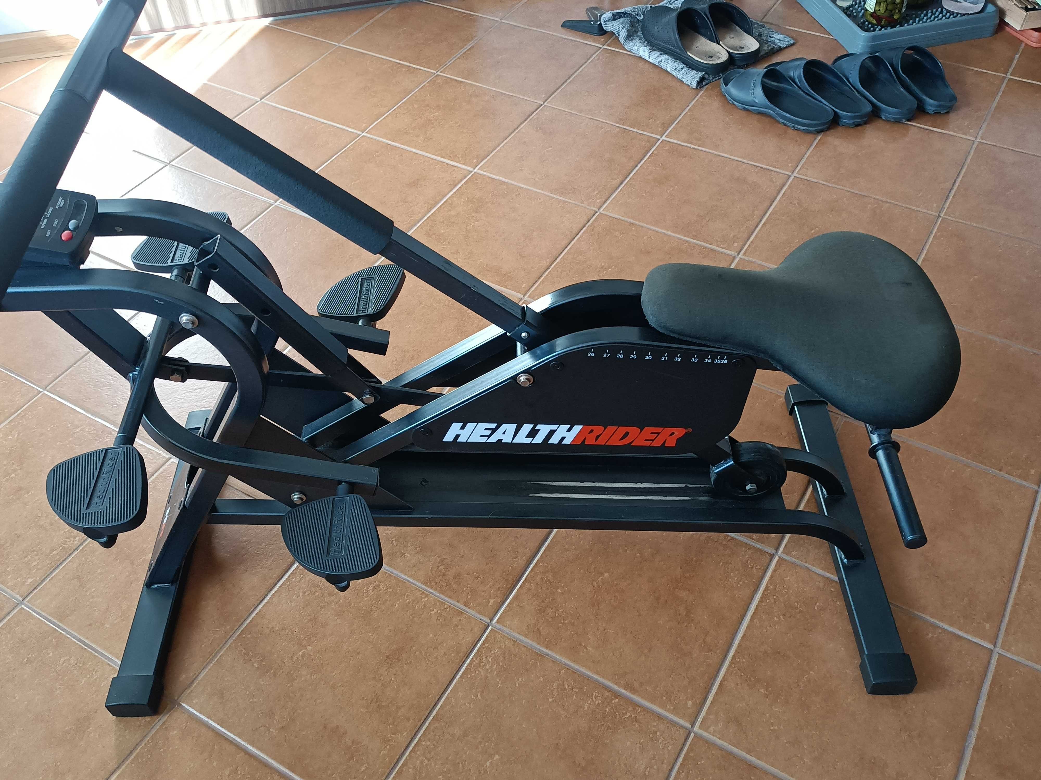 Wioślarz siłownia fitness ćwiczenia Health Rider