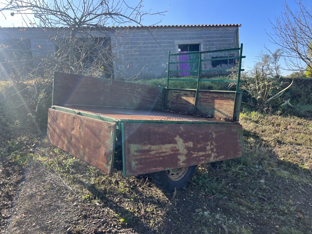 Reboque agricola