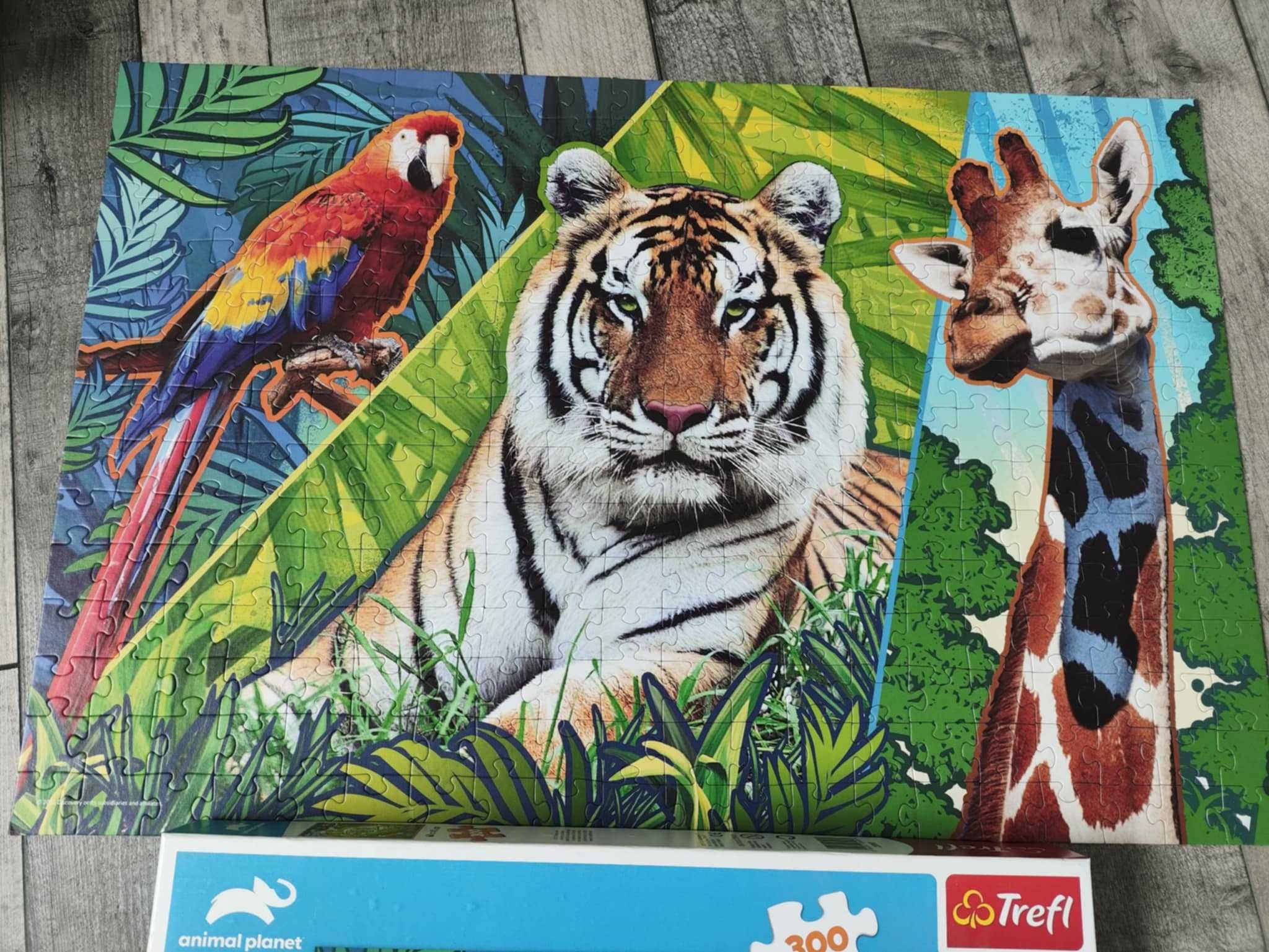 Trzy zestawy puzzli