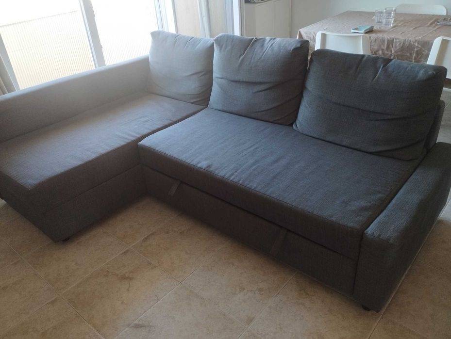 Sofá-cama com chaise-longue (c/arrumação)