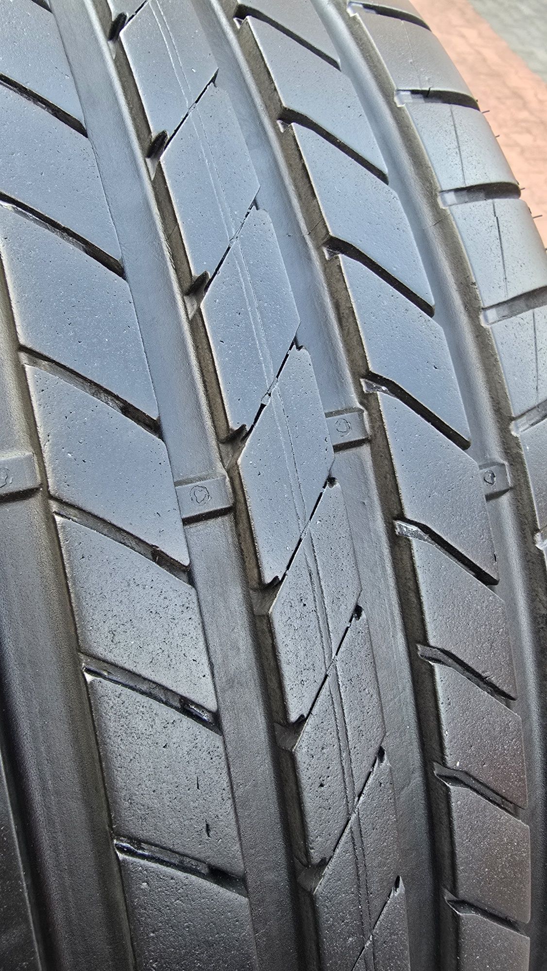 Goodyear 235/45R19 Run Flat MO Extended