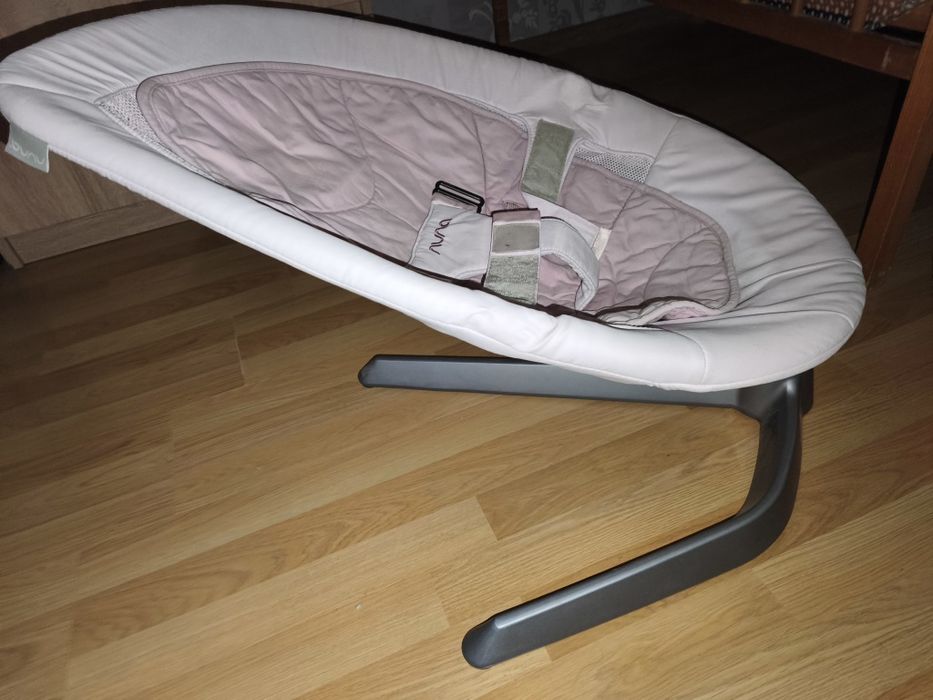 Шезлонг Nuna Leaf