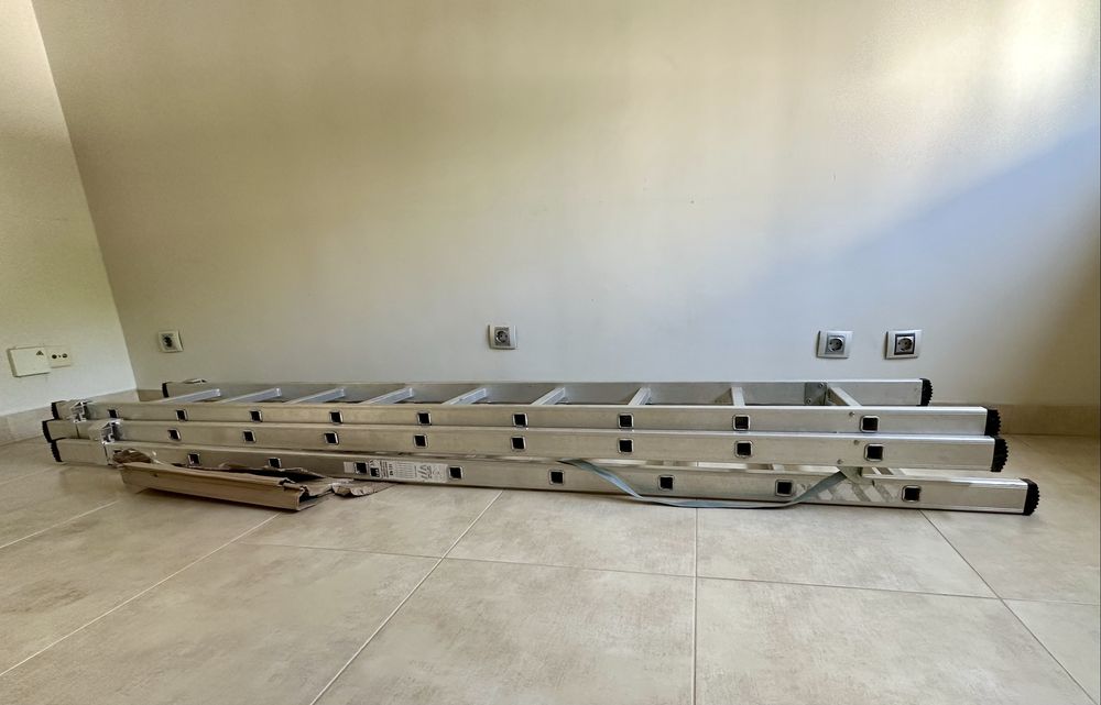 Escadote triplo 2,5m cada extensão