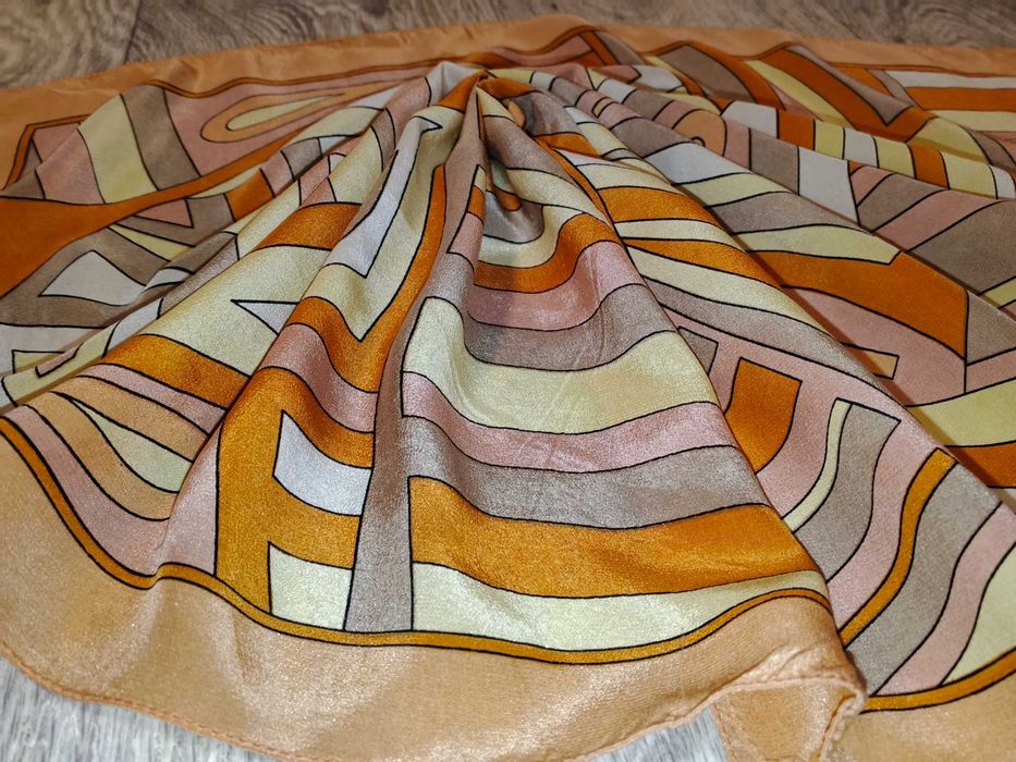 Шелковый платок 51 на 51 см