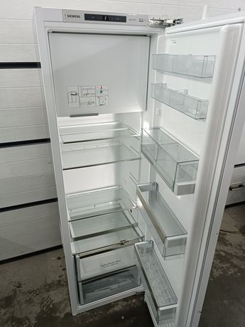 Вбудований холодильник Siemens з морозілкой