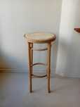 Taboret drewniany wysoki