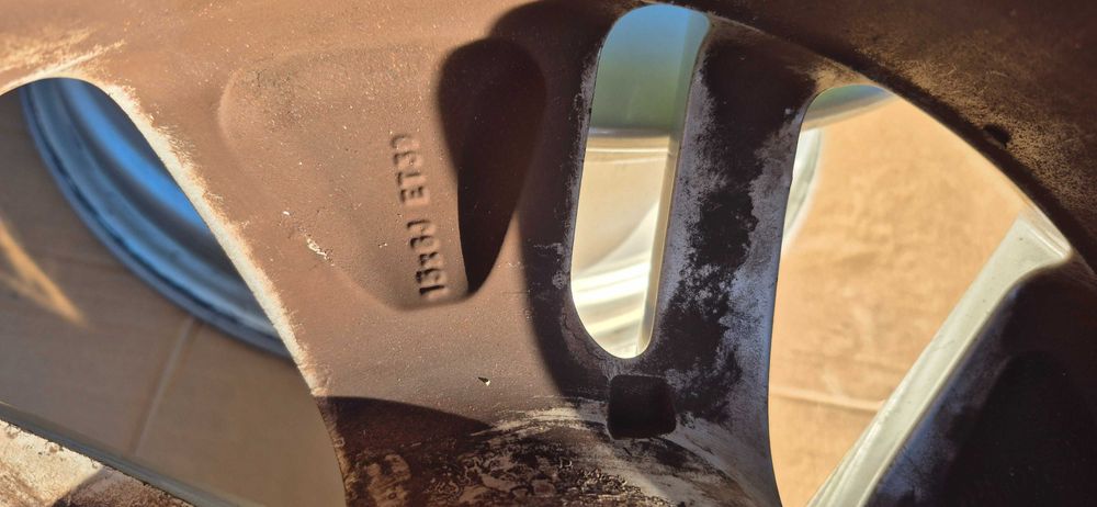 Alufelgi 15 15x6j et 39 do Toyota