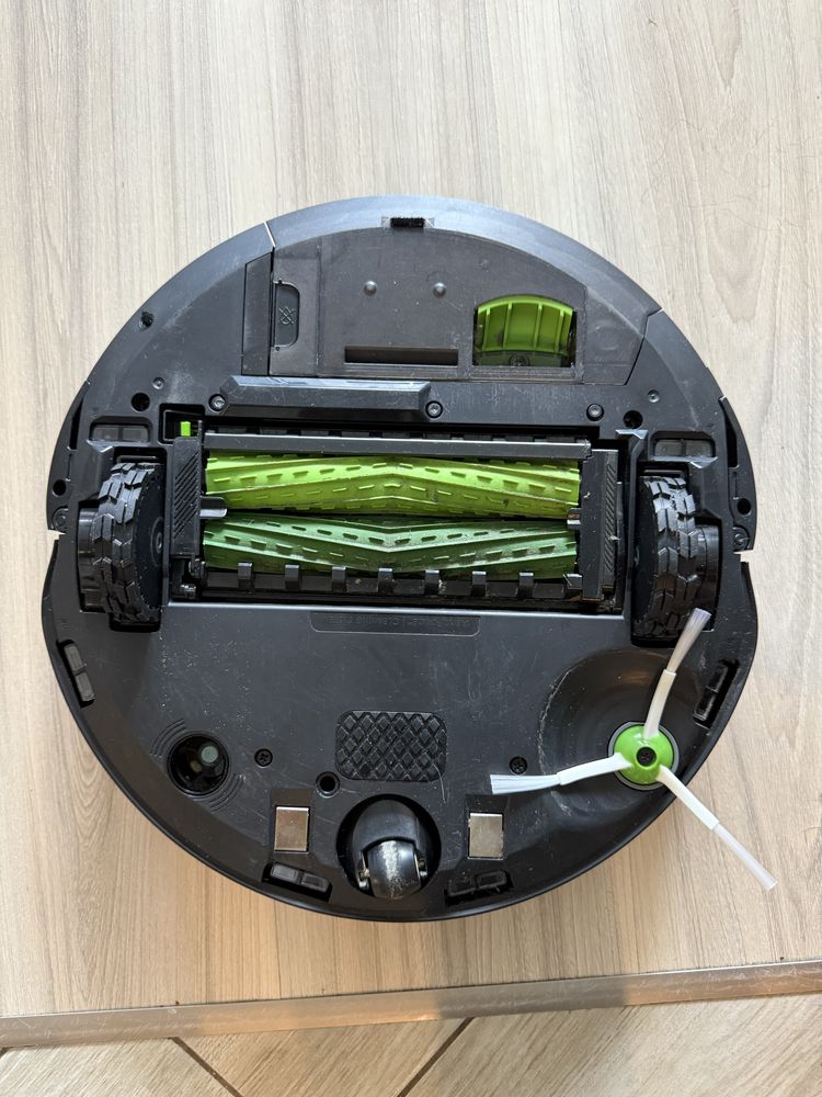 iROBOT Roomba Combo j7+