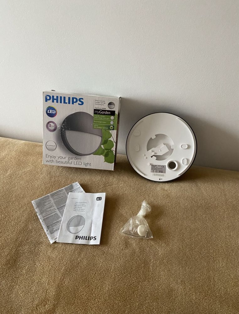 Aplique / candeeiro de parede para exterior, NOVO - marca Philips