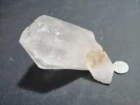 Naturalny kamień Kryształ Górski w formie monokryształu czysty nr 12