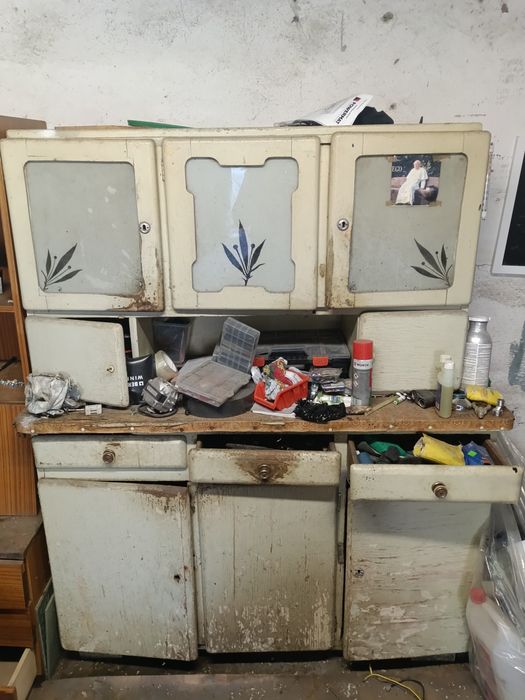 Kredens prl do renowacji